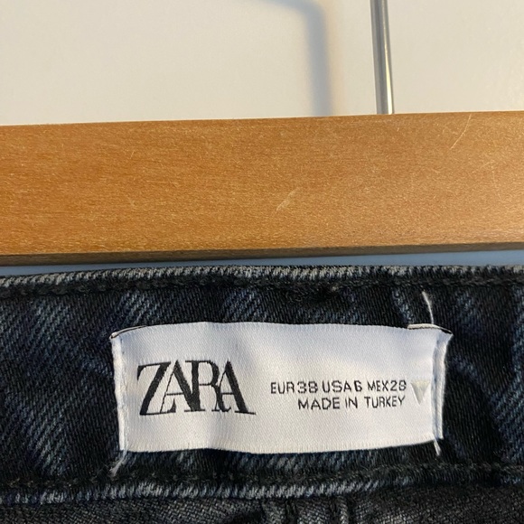ZARA Mom Jeans Size 6 - Picture 2 of 6